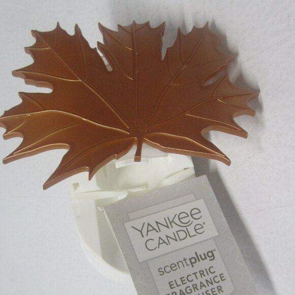 NEW! Yankee Candle Electric Fragrance Diffuser - Copper-Tone Maple Leaf - Picture 1 of 2